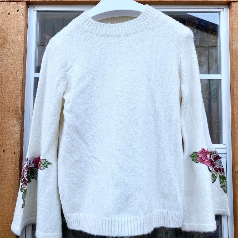 Artisan Crafted Floral Sleeve Sweater/Cozy/Soft